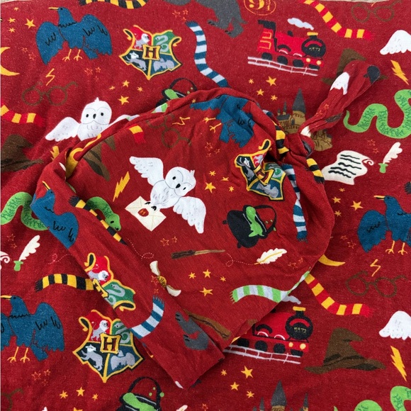 Little Sleepies Harry Potter Swaddle Blanket and Hat - Picture 7 of 7